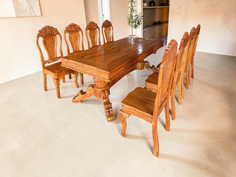 7 lợi ích khi dùng bàn ăn gỗ tự nhiên cho gia đình hiện đại Bộ bàn ăn gỗ tự nhiên