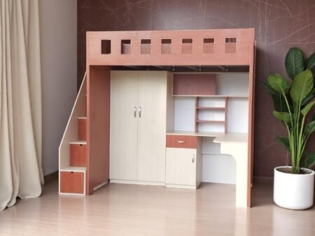 Giường tầng có bàn học cho học sinh