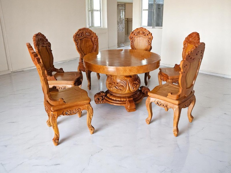 5 Lưu Ý Quan Trọng Khi Sử Dụng Bàn Ăn Gỗ Tự Nhiên 3 5 Lưu Ý Quan Trọng Khi Sử Dụng Bàn Ăn Gỗ Tự Nhiên