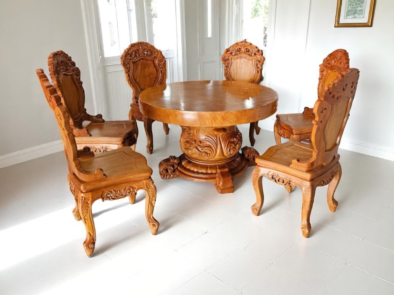 5 lỗi thường gặp khi mua bàn ăn - Cách chọn lựa hoàn hảo cho không gian bếp 2 5 lỗi thường gặp khi mua bàn ăn