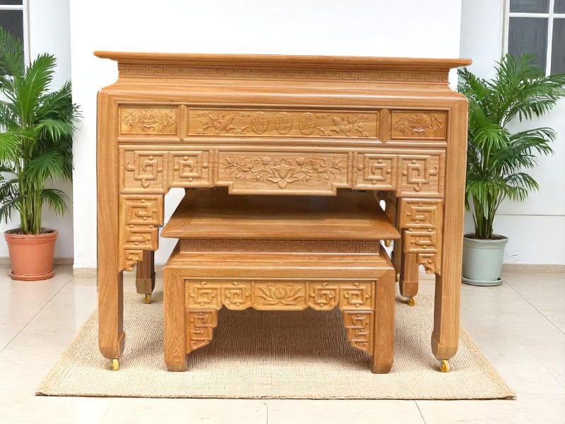 8 cách chọn màu tủ thờ hợp tuổi