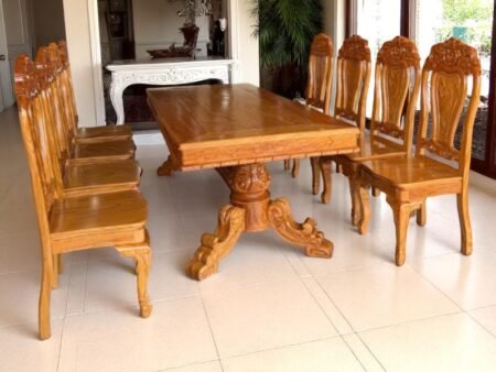 Bàn Ăn 8 Ghế – Sự Lựa Chọn Cho Gia Đình Đông 5 Bàn ăn 8 ghế