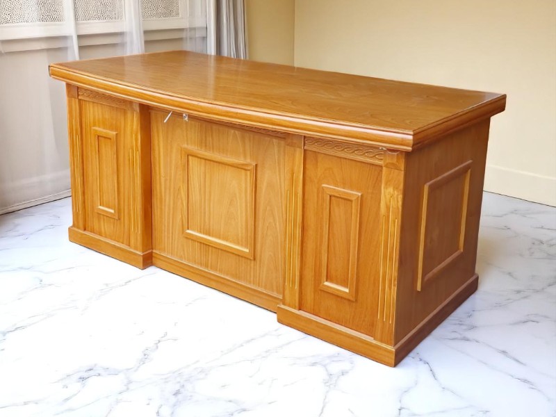 7 đặc điểm nổi bật của bàn làm việc gỗ công nghiệp Hóc Môn 3 Bàn làm việc gỗ công nghiệp Hóc Môn