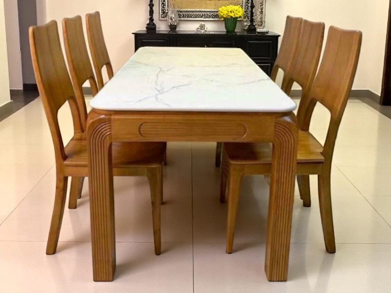 Bàn Ăn 8 Ghế – Sự Lựa Chọn Cho Gia Đình Đông 7 Bàn ăn 8 ghế