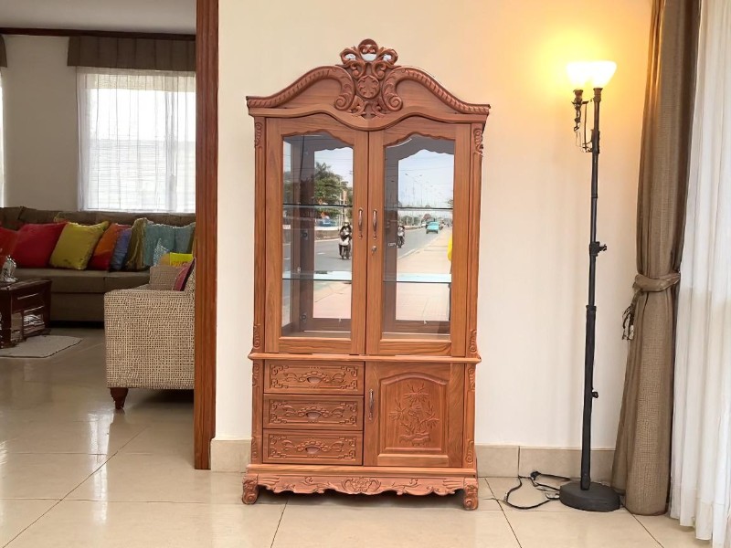 Cách bố trí đèn tủ rượu đẹp và tối ưu ánh sáng 2 Cách bố trí đèn tủ rượu