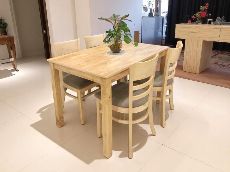 Cách chọn bàn ăn không gian hẹp hiệu quả 2 Cách chọn bàn ăn không gian hẹp