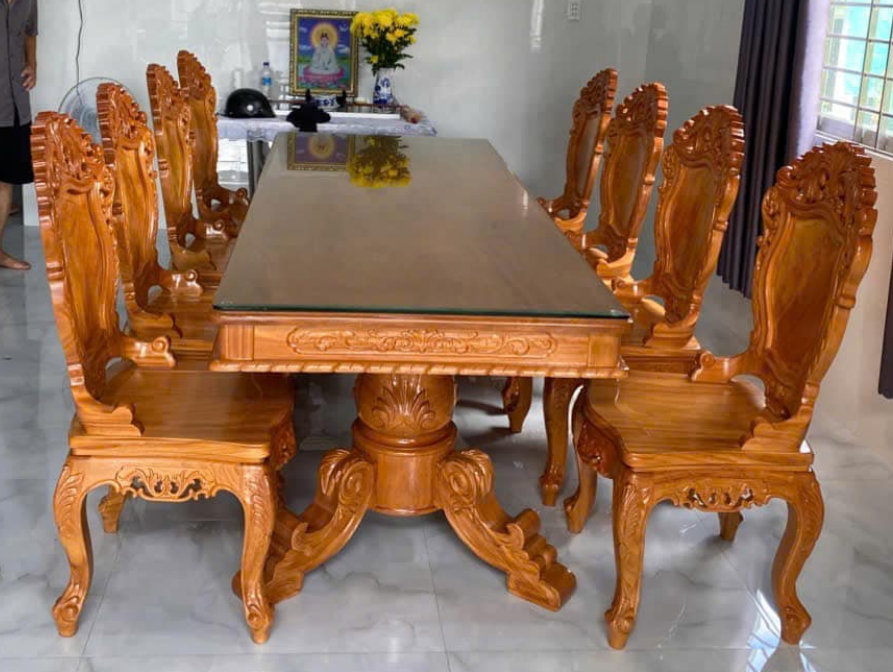 3 Cách đặt bàn ăn gỗ giúp gia đình ấm êm 2 Cách đặt bàn ăn gỗ giúp gia đình ấm êm