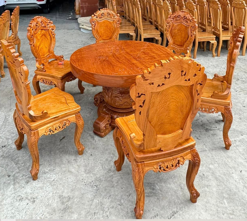 3 Cách đặt bàn ăn gỗ giúp gia đình ấm êm 4 Cách đặt bàn ăn gỗ giúp gia đình ấm êm