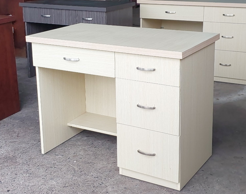 7 đặc điểm nổi bật của bàn làm việc văn phòng hiện đại 2025 25 7 đặc điểm nổi bật của bàn làm việc văn phòng hiện đại