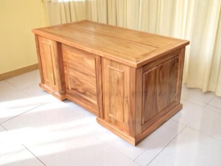 Gợi ý sắp xếp bàn làm việc khoa học