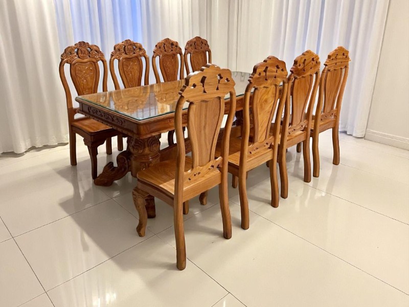 Khám Phá 4 Loại Bàn Ăn Bền Đẹp Nhất - Lựa Chọn Hoàn Hảo Cho Không Gian Sống Của Bạn 2 Khám Phá 4 Loại Bàn Ăn Bền Đẹp Nhất