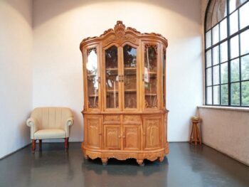 7 điều cần biết sơn tủ rượu