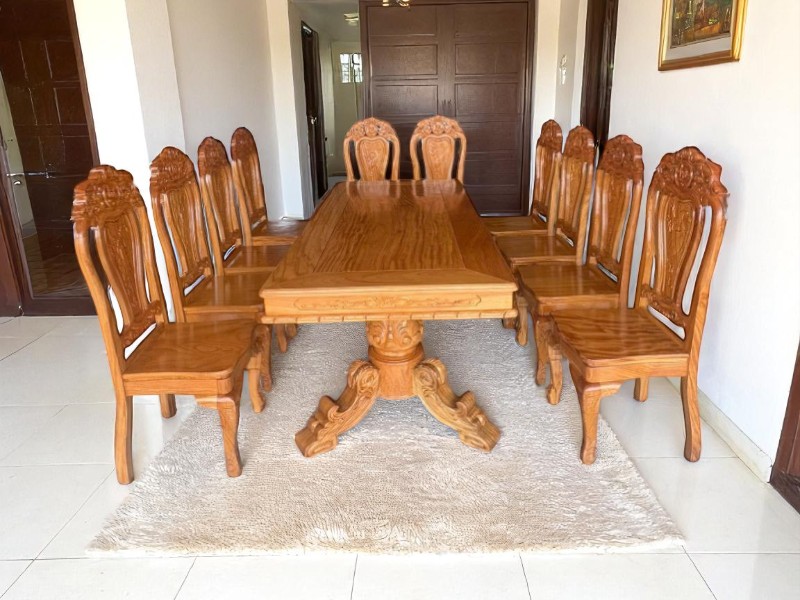 Bàn Ăn Mặt Đá – Sang Trọng, Dễ Vệ Sinh Và Bền Đẹp 7 Bàn Ăn Mặt Đá