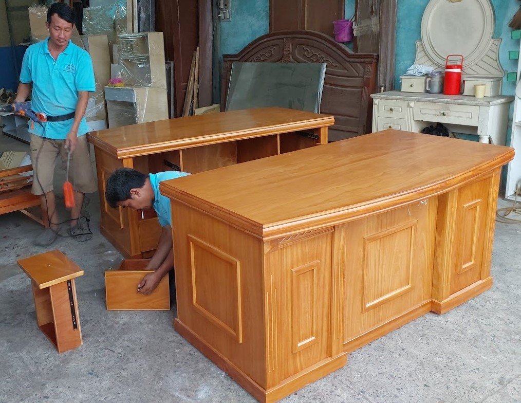 Bàn ghế văn phòng làm việc
