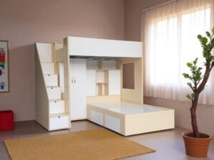 Giường tầng có bàn học cho sinh viên