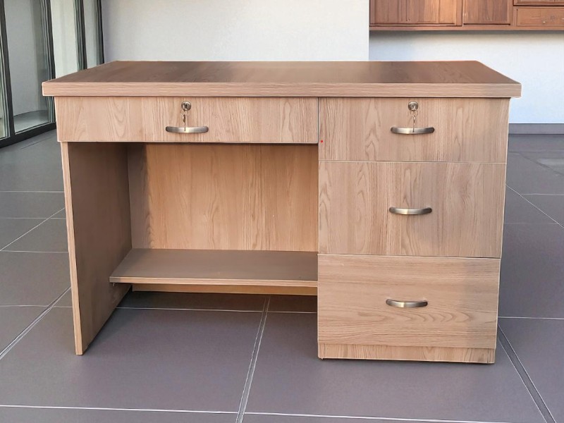 Mẫu Bàn Làm Việc Đẹp Hiện Đại Và Đa Dạng Phong Cách 4 Mẫu bàn làm việc đẹp