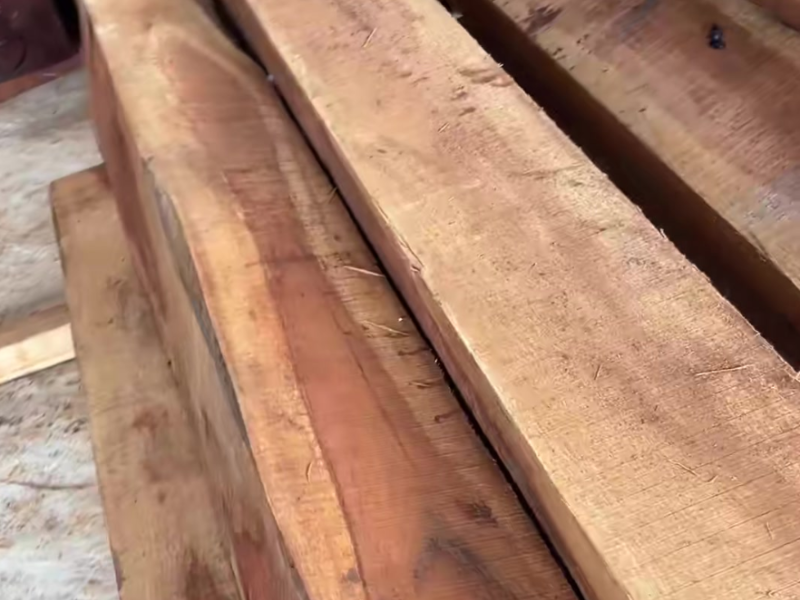 Gỗ Gõ Đỏ – Vẻ Đẹp Sang Trọng Và Giá Trị Bền Lâu 11 Gỗ Gõ Đỏ
