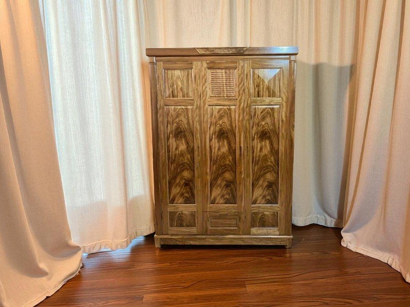 Tủ gỗ tự nhiên