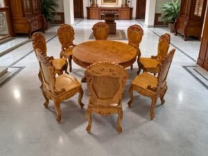 Mẹo đặt bàn ăn gỗ để tăng gắn kết gia đình