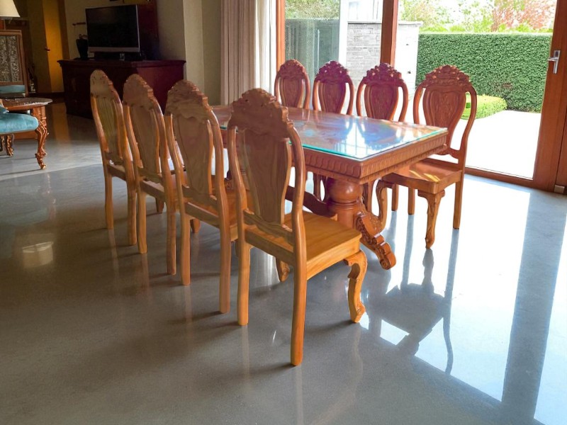 6 vị trí phong thủy tốt nhất cho bàn ăn gỗ 2 Vị trí phong thủy tốt nhất cho bàn ăn gỗ
