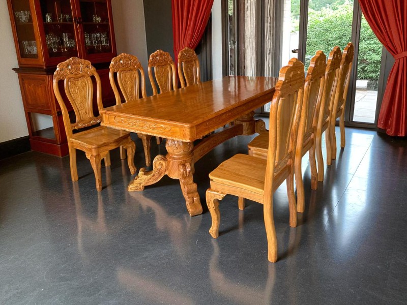 6 vị trí phong thủy tốt nhất cho bàn ăn gỗ 3 Vị trí phong thủy tốt nhất cho bàn ăn gỗ