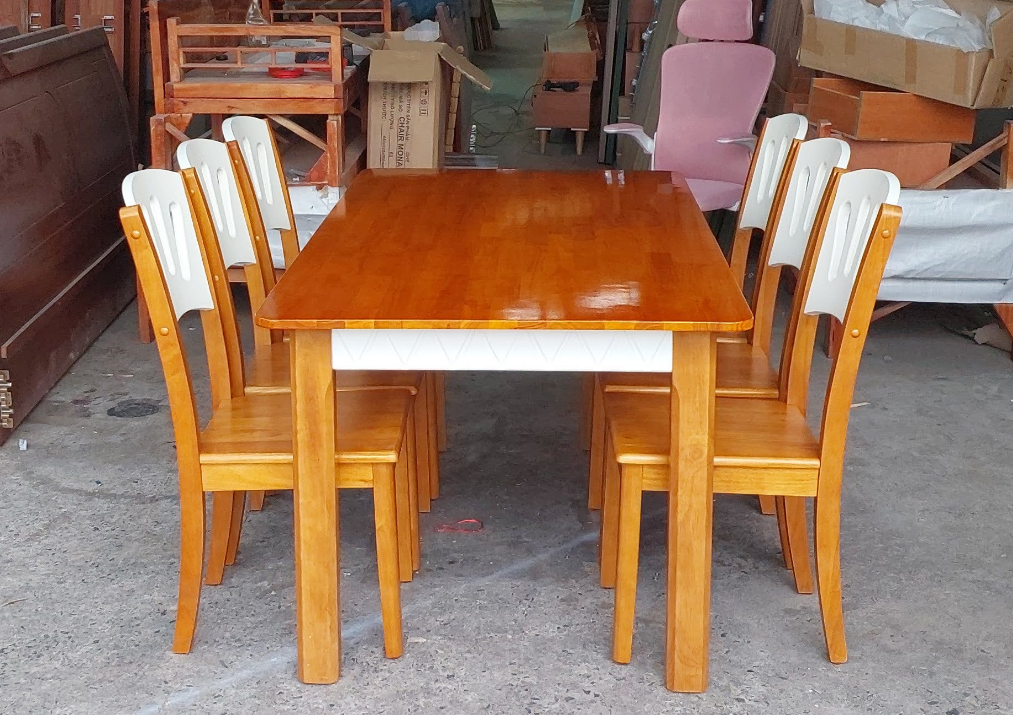 Bàn Ăn Gỗ 4 Người – Lựa Chọn Hoàn Hảo Cho Gia Đình 19 Bàn Ăn Gỗ 4 Người