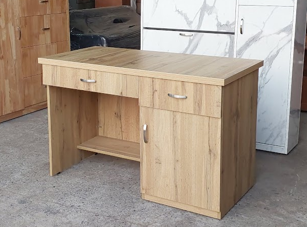 Bàn làm việc ở TPHCM