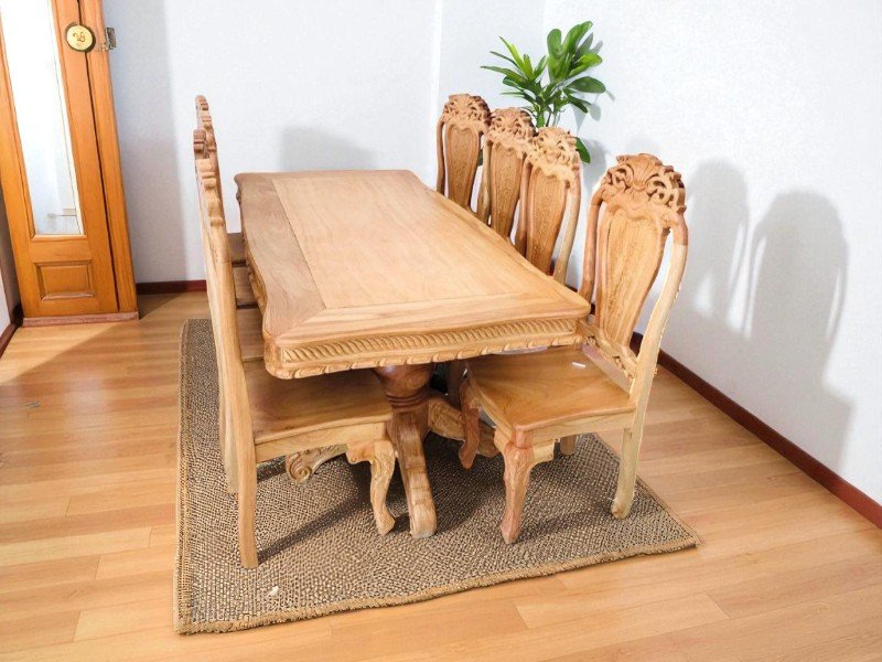Giá bàn ăn gỗ bao nhiêu? Bảng giá chi tiết chỉ từ 5tr 18 Giá bàn ăn gỗ bao nhiêu