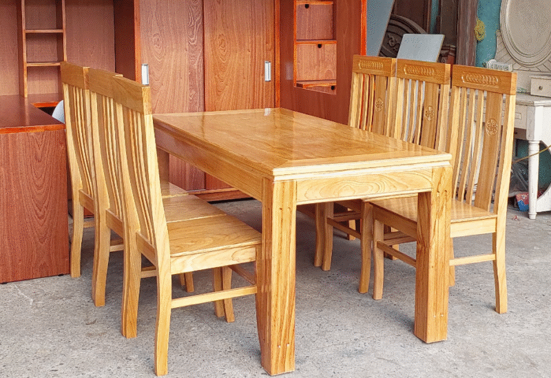 Giá bàn ăn gỗ bao nhiêu