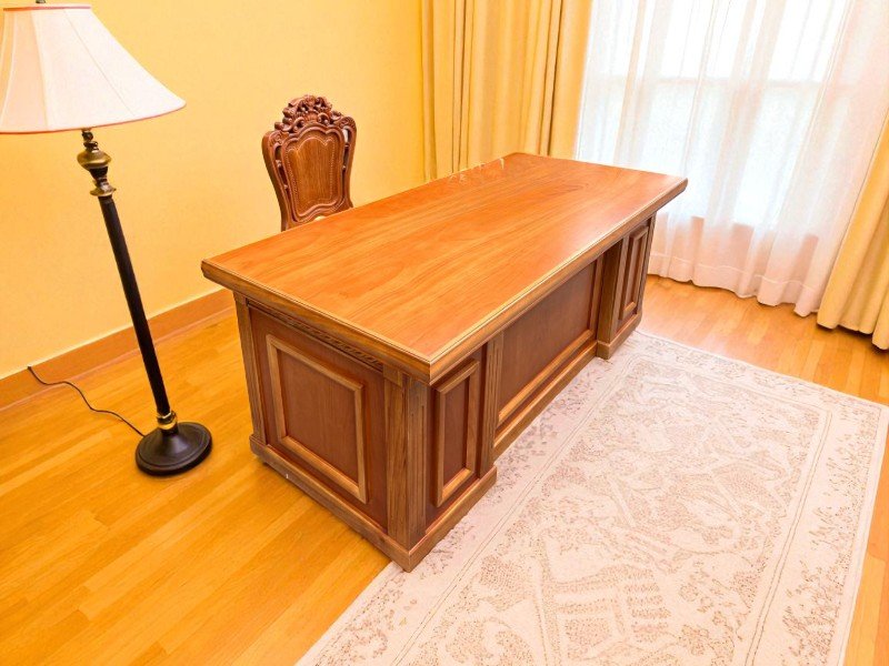 Mua bàn làm việc giá rẻ gần đây