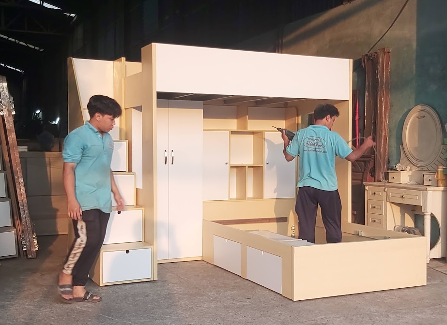 Làm giường tầng