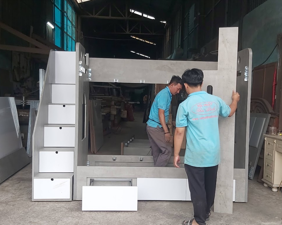 Làm giường tầng