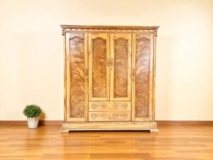 Tủ quần áo gỗ tự nhiên giá bao nhiêu?