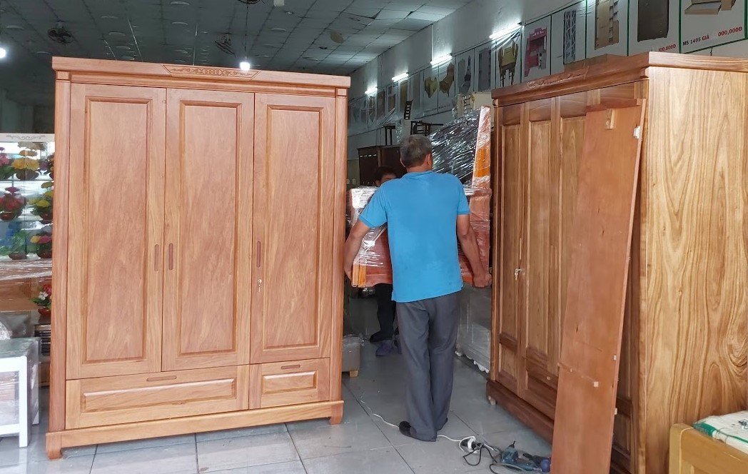 Tủ quần áo gỗ tự nhiên
