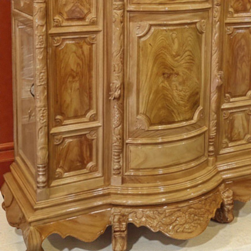 Chi tiết chạm khắc tủ thờ gõ đỏ đẹp