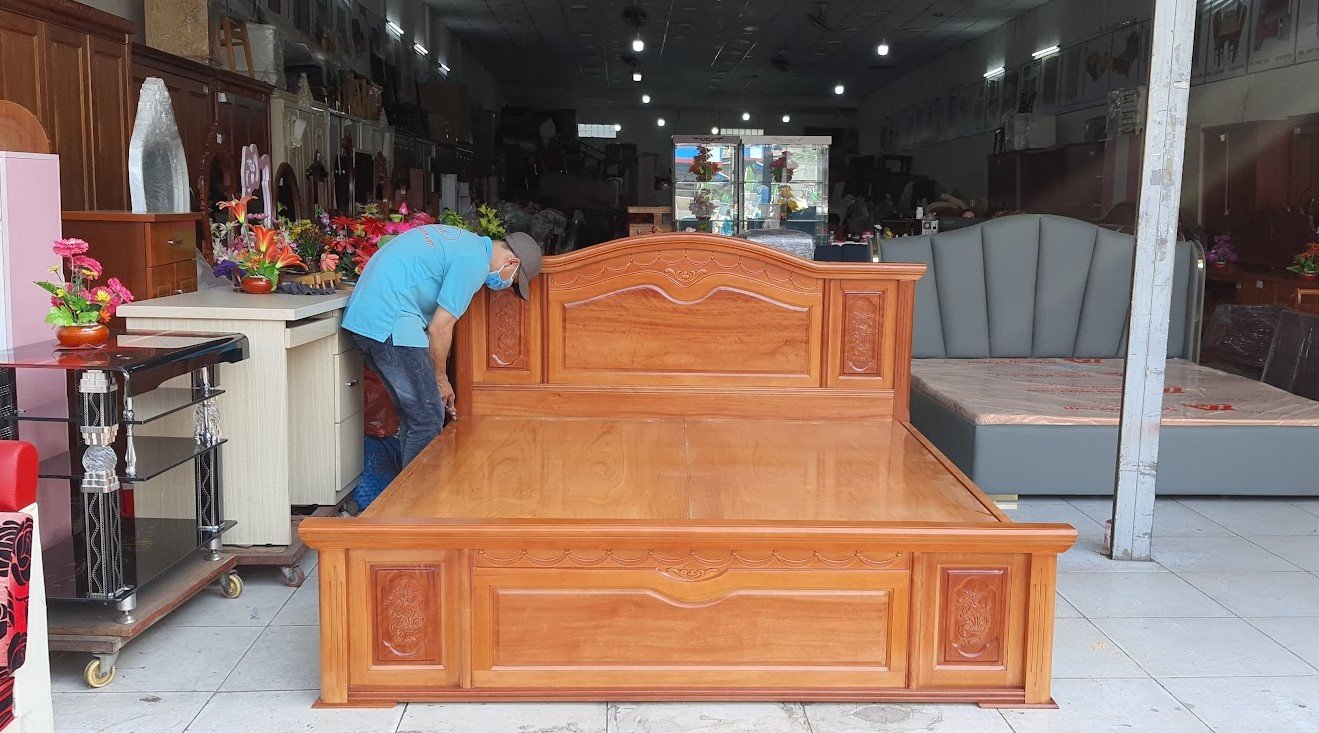Giường gỗ tự nhiên