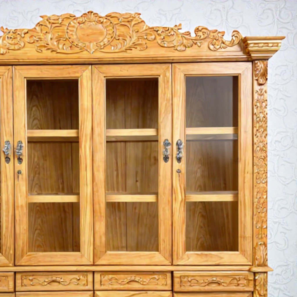 Cận cảnh vân gỗ gõ đỏ trên tủ rượu cao cấp