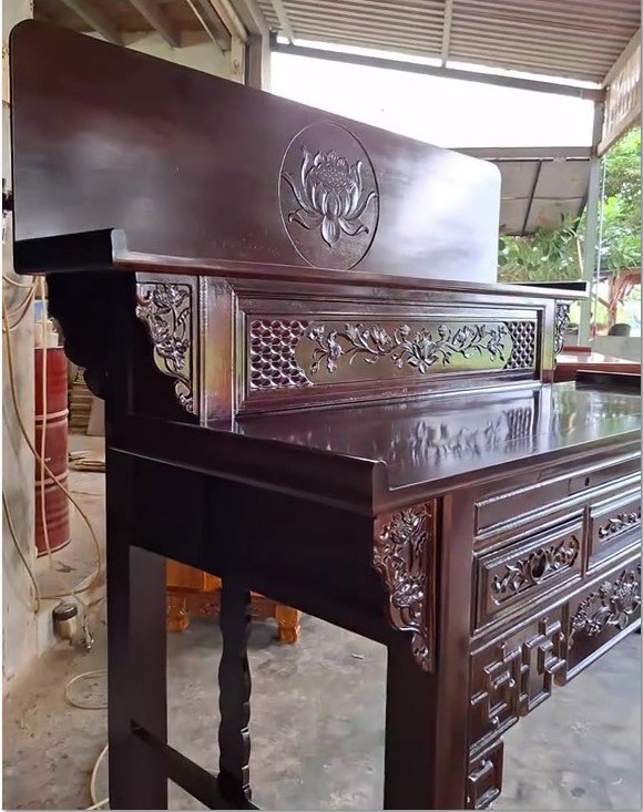 Chi tiết bàn thờ gỗ tràm, bàn thờ gia tiên đẹp