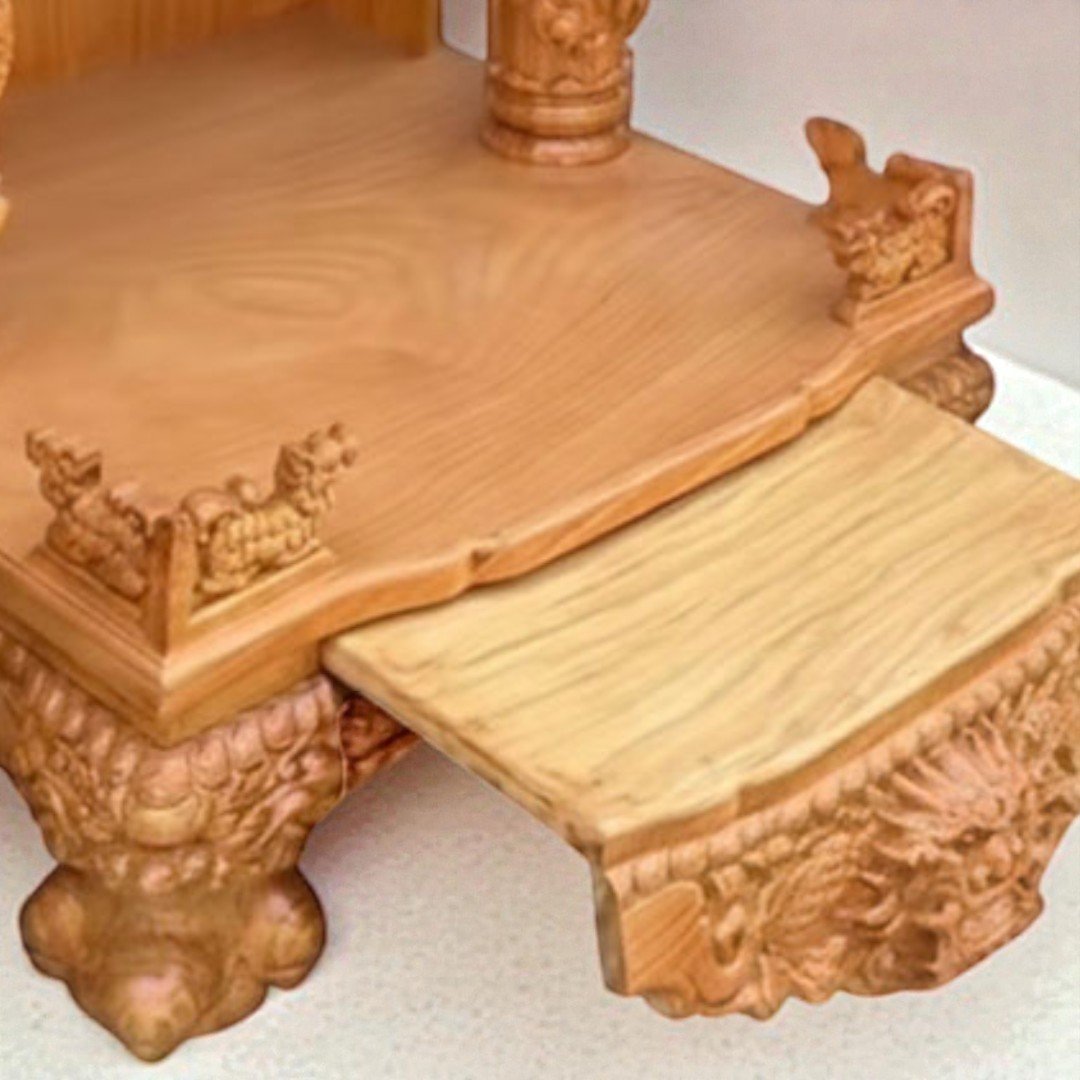 Bàn Thờ Thần Tài Ông Địa Gỗ Gõ Đỏ MS 3372 8 Chi tiết bàn thờ thần tài gỗ gõ đỏ