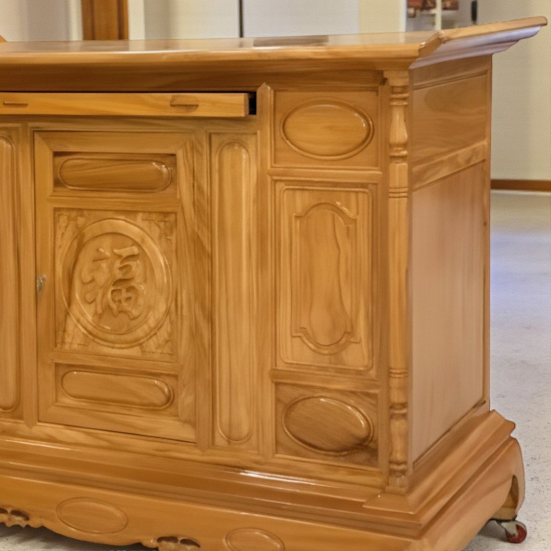 Chi tiết chạm chữ Phúc tủ thờ gỗ gõ đỏ tự nhiên