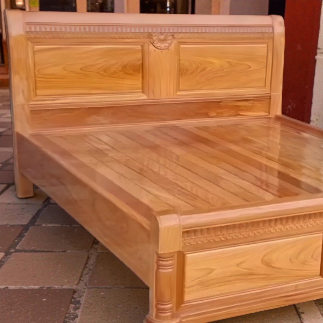 Chi tiết giường ngủ gỗ đỏ chạm khắc sang trọng