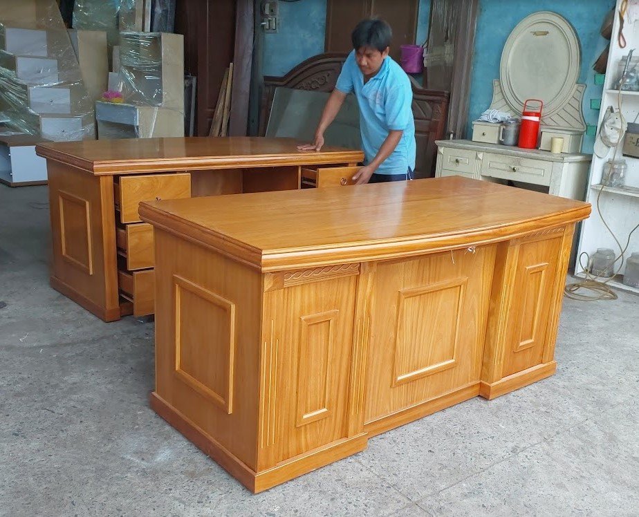 Bàn gỗ làm việc tại nhà đẹp phù hợp phòng ngủ và văn phòng