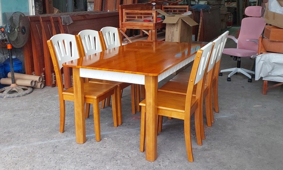 Bàn Ăn Gỗ Tự Nhiên