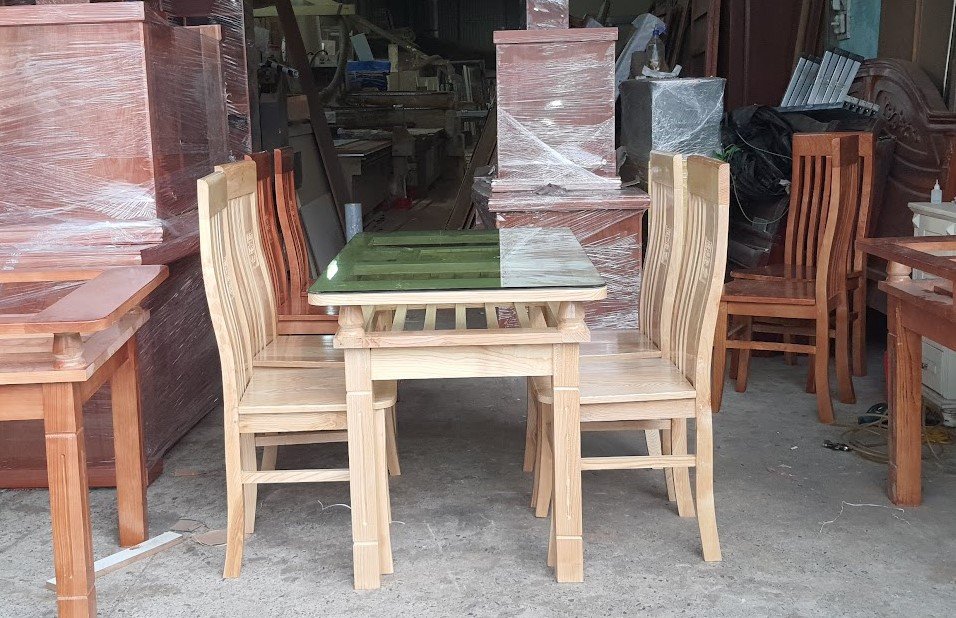 Bàn ăn gỗ sồi