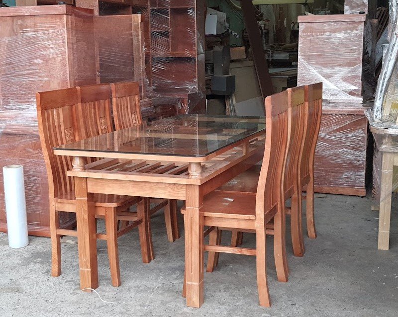 Bàn ăn gỗ gõ đỏ