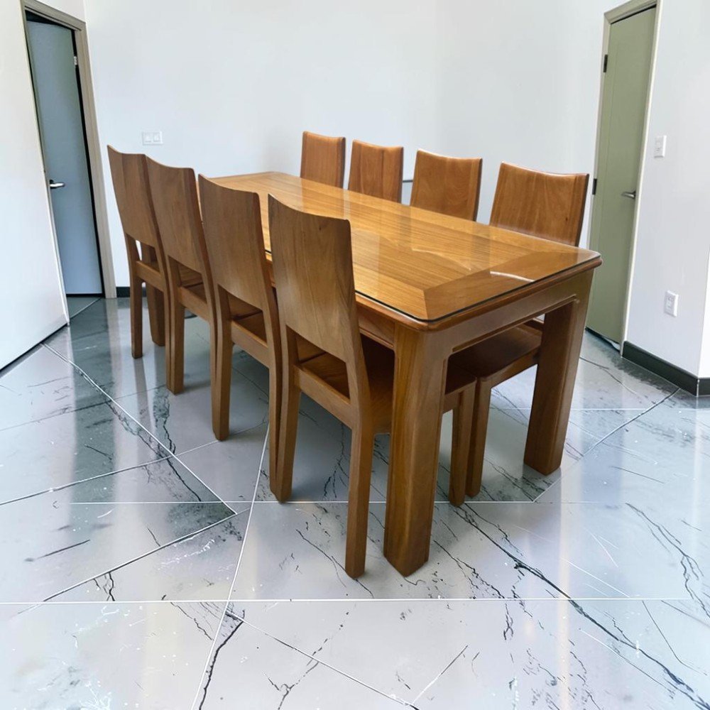 Bàn ăn gỗ đẹp chất liệu gỗ sồi tự nhiên cho phòng bếp