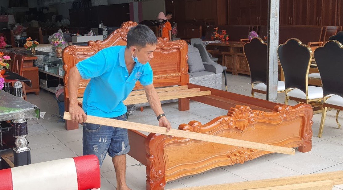 Giường ngủ gỗ