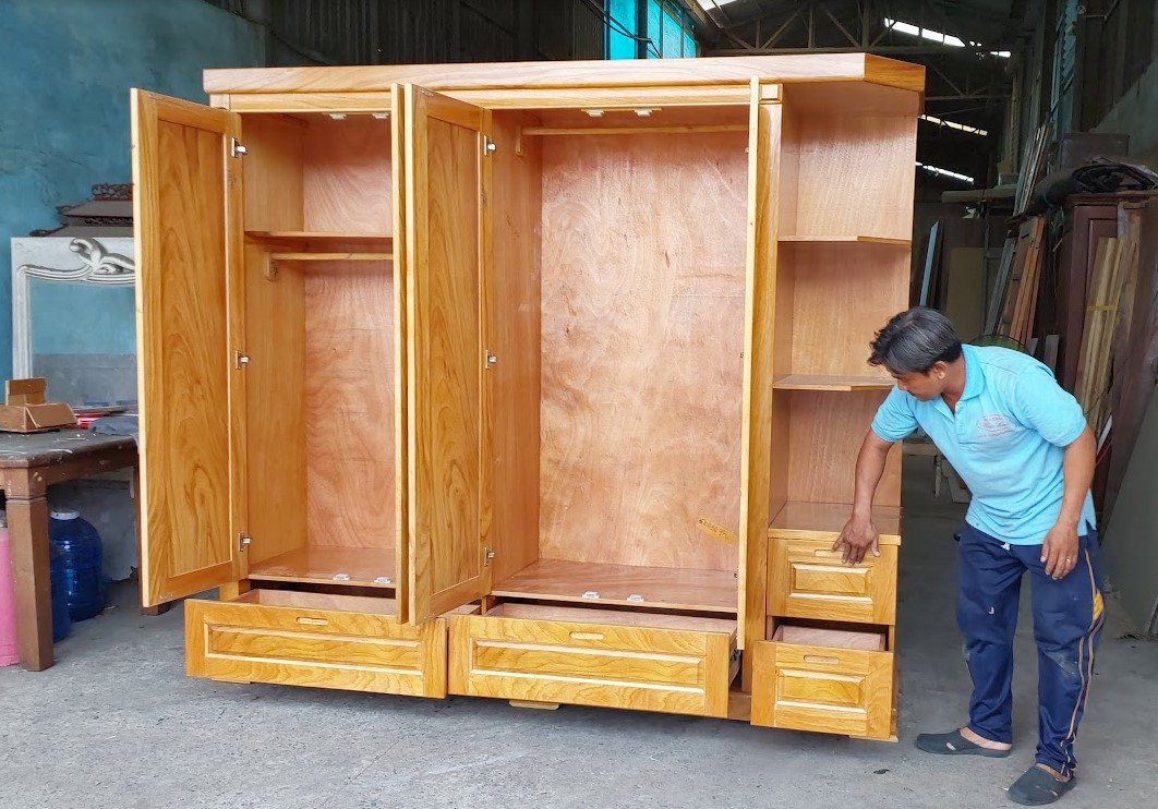 Mẫu tủ quần áo gỗ tự nhiên