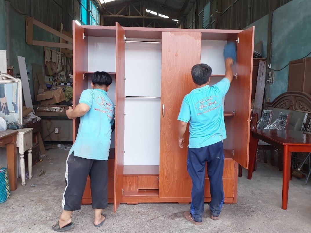 Mẫu tủ quần áo gỗ tự nhiên