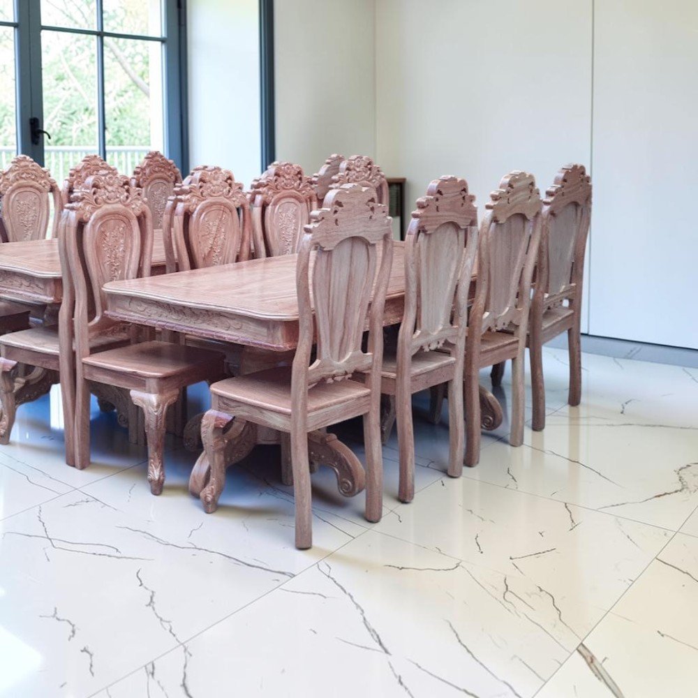 Bàn ăn gỗ cao cấp